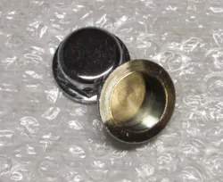 KALOTMØTRIK LUKKET M26 X 1 MM., KROM