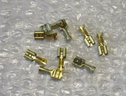 SPADESTIK 6,3 MM., MESSING 10 STK