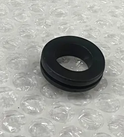GENNEMFØRRINGSMUFFE TIL 130 MM. LYGTEHUS