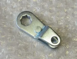 BREMSEARM LELEU, BAGHJUL