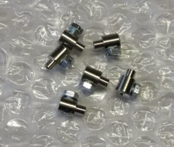 KABEL NIPPEL MED SKRUE, 7 X 11 MM.