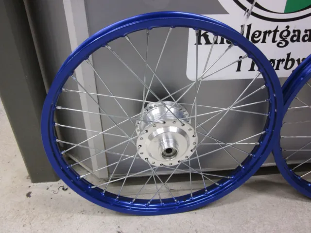 EGERHJULSÆT, 17" BLÅ ELOXERET 17 x 1,20, PUCH MAXI