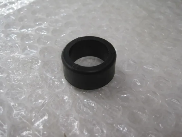 BØSNING / ADAPTER FOR LUFTFILTER MAXI P/K