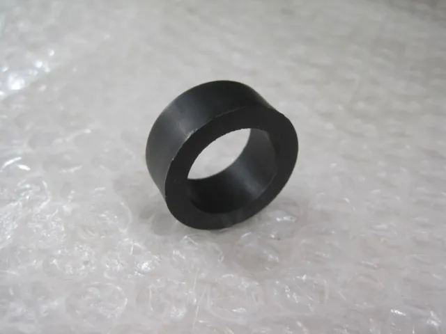 BØSNING / ADAPTER FOR LUFTFILTER MAXI P/K
