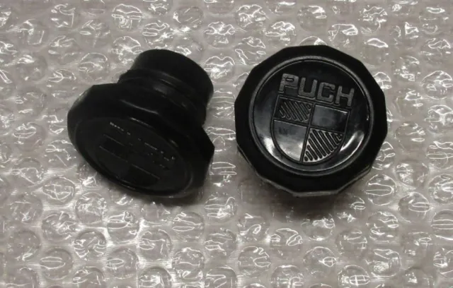 BENZINDÆKSEL MAXI MED PUCH LOGO -OUTLET