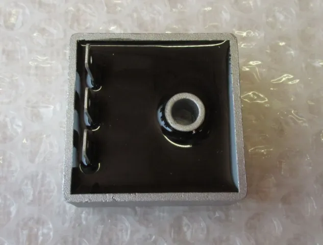 SPÆNDINGS REGULATOR, 6 VOLT ANLÆG