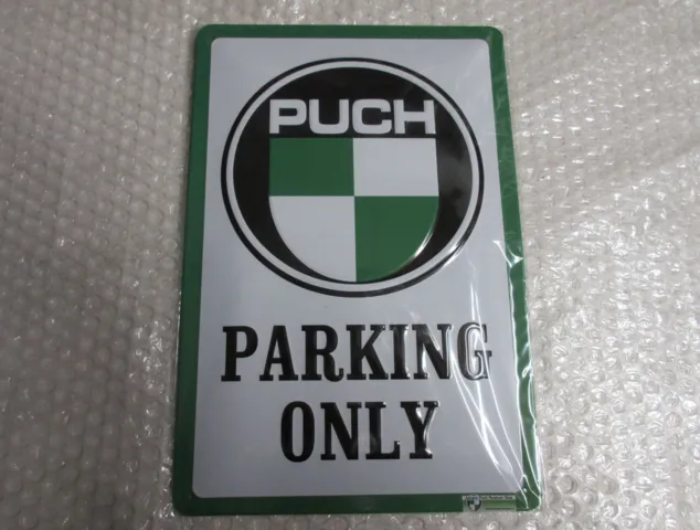 PUCH PARKING ONLY, 3D SKILT, 20 X 30 CM.