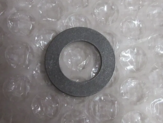 PÅLØBSSKIVE 26/15/1 MM.