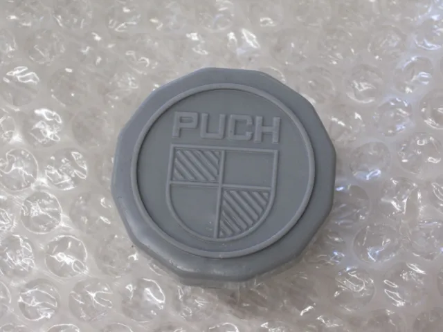 BENZINDÆKSEL MAXI MED PUCH LOGO GRÅ